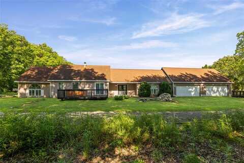 21604 Fox Drive, Carlyle, IL 62231