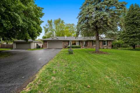 17 S Cypress Drive, Bristol, IL 60512