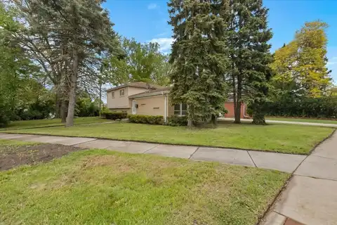 5323 Lee Street, Skokie, IL 60077
