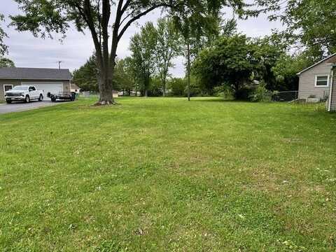 151 Holiday Drive, Holliday, IL 60552