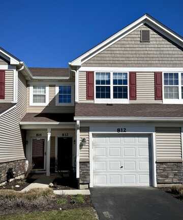 812 Genesee Drive, Naperville, IL 60563
