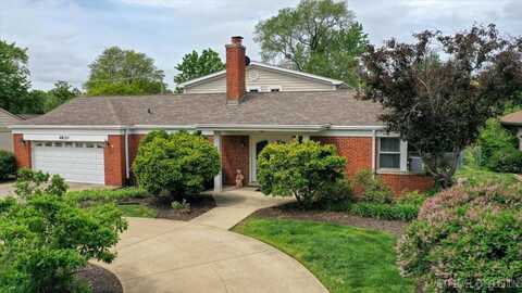 4830 Wolf Road, Western Springs, IL 60558