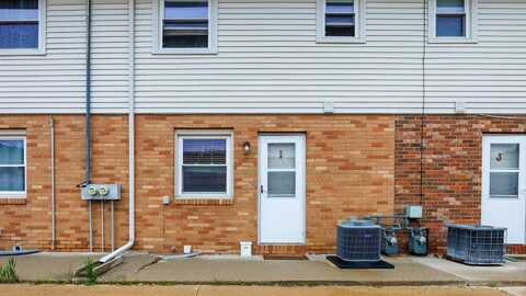 105 E Lincoln Street, Normal, IL 61761