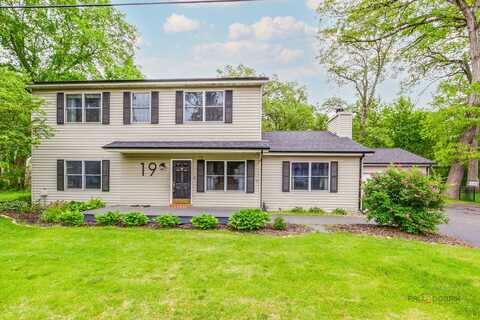 19 Eastwood Avenue, Port Barrington, IL 60010