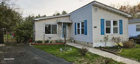 68 Deer Way, Manalapan, NJ 07726