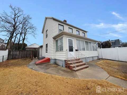5 Martins Lane, Sayreville, NJ 08872