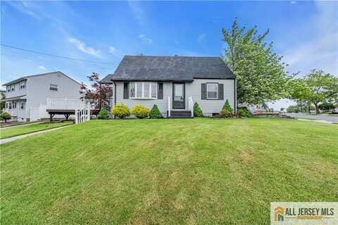 99 Crestview Road, Fords, NJ 08863