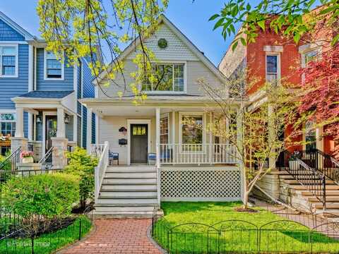 1910 W George Street, Chicago, IL 60657