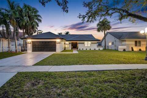 604 NW 163rd Ave, Pembroke Pines, FL 33028