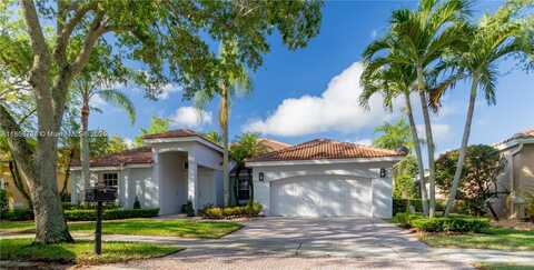 2883 Oakbrook Dr, Weston, FL 33332