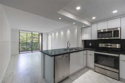 14221 N Kendall Dr, Miami, FL 33186