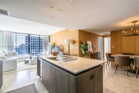 68 SE 6th St, Miami, FL 33131