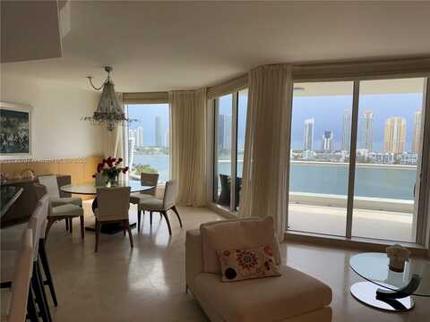 6000 Island Blvd, Aventura, FL 33160
