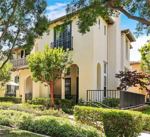 36 Chula Vista, Irvine, CA 92602