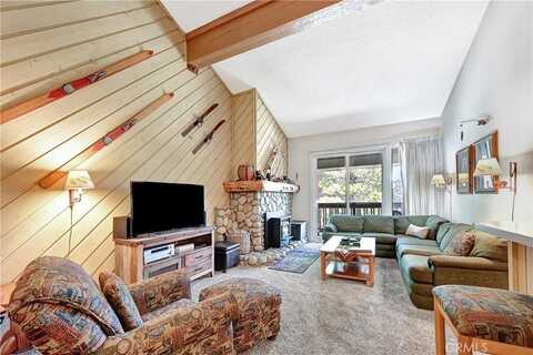261 Lakeview Boulevard, Mammoth Lakes, CA 93546