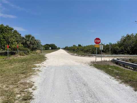 2105 86th Ave SW, Vero Beach, FL 32966