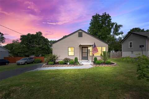 139 Lansing Avenue, Maryland Heights, MO 63043
