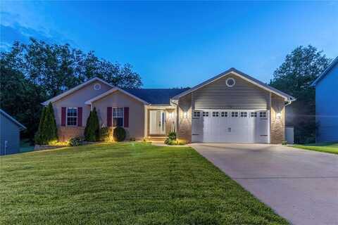 18 Englewood Drive, Glen Carbon, IL 62034