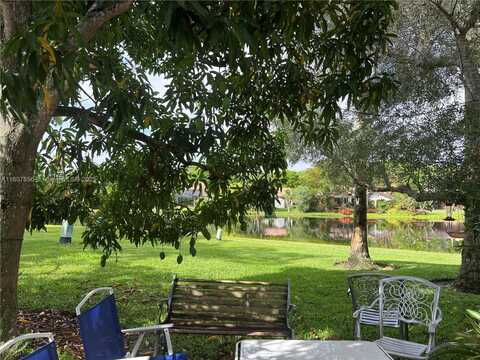 1544 Springside Dr, Weston, FL 33326
