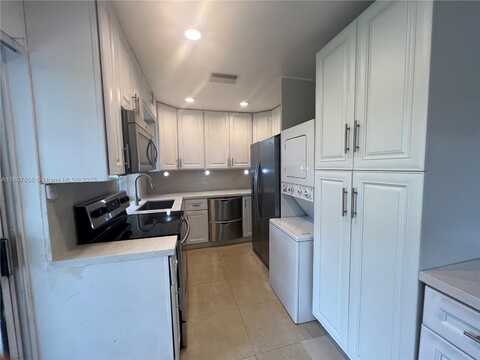 1544 Springside Dr, Weston, FL 33326