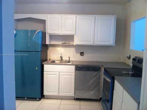2851 NE 183rd St, Aventura, FL 33160