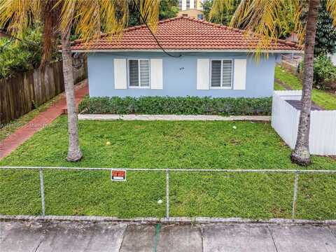 976 NW 6th St, Miami, FL 33136