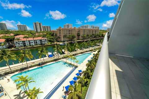 2950 NE 188th St, Aventura, FL 33180