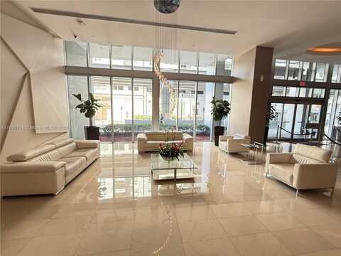 79 SW 12th St, Miami, FL 33130
