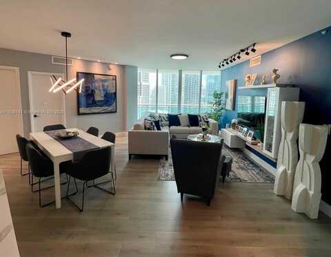 350 S Miami Ave, Miami, FL 33130