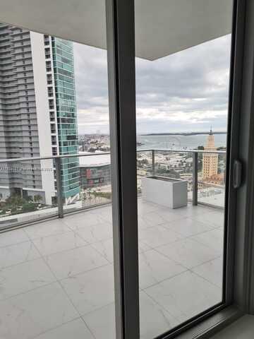 851 NE 1st Ave, Miami, FL 33132