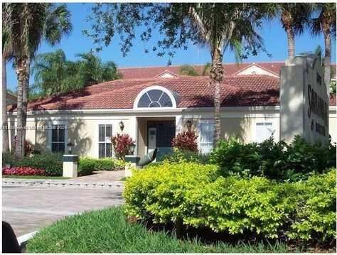 949 Riverside Dr, Coral Springs, FL 33071