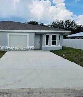 1415 Las Villas Blvd, Sebring, FL 33870