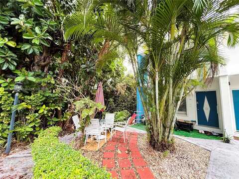 9455 Bay Harbor Ter, Bay Harbor Islands, FL 33154