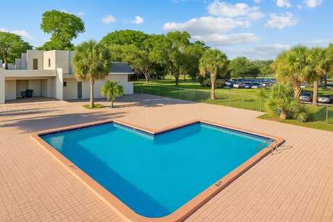 7900 S Colony Cir S, Tamarac, FL 33321