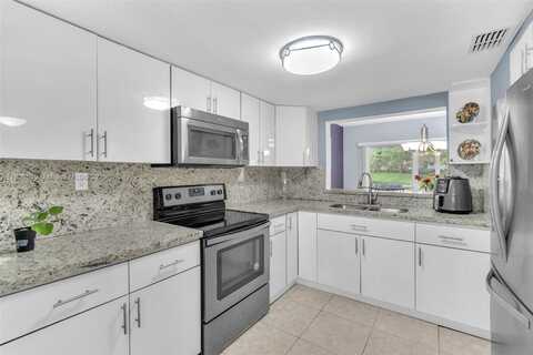 821 NW 91st Ter, Plantation, FL 33324