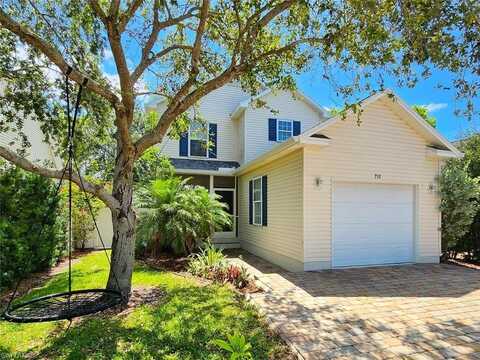 210 Leawood, NAPLES, FL 34104