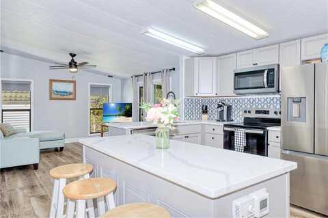 10251 Wales, BONITA SPRINGS, FL 34135