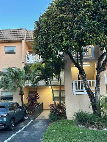 9201 Sunrise Lakes Blvd, Sunrise, FL 33322