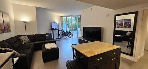 2155 Washington Ct, Miami Beach, FL 33139