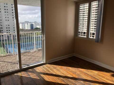 800 N Miami Ave, Miami, FL 33136