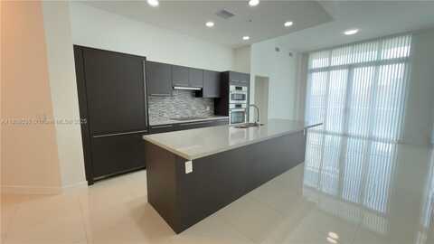 7825 NW 107th Ave, Doral, FL 33178