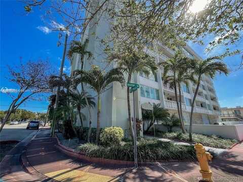 8233 Harding Ave, Miami Beach, FL 33141