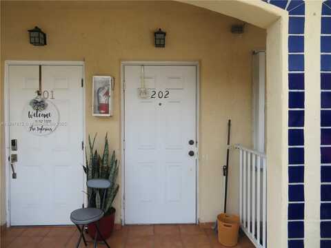 10017 W Okeechobee Rd, Hialeah Gardens, FL 33016