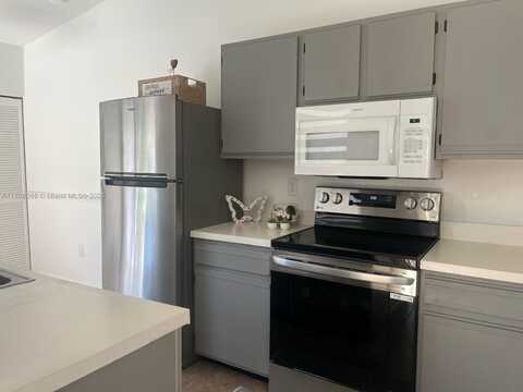 7164 LILE TER, Fort Myers, FL 33907