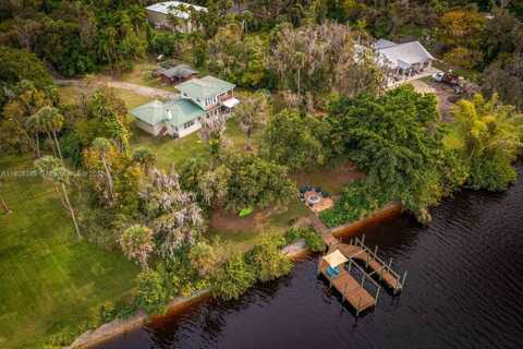 671 Live Oak Ln, Labelle, FL 33935