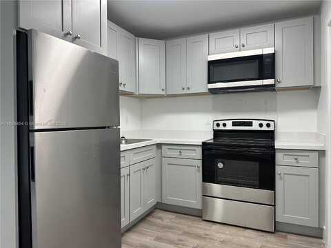 2401 NW 9th Ave, Wilton Manors, FL 33311