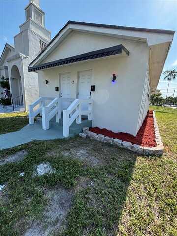 2 SW 6th Ave, Dania Beach, FL 33004