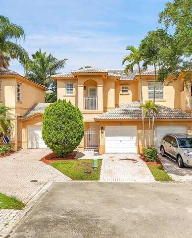 884 NW 170th Ter, Pembroke Pines, FL 33028