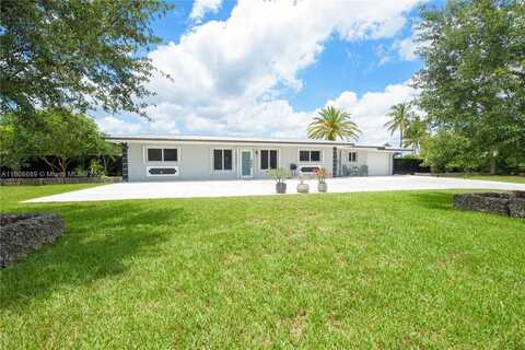 19525 SW 272nd St, Homestead, FL 33031