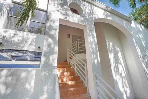 3570 Magellan Cir, Aventura, FL 33180